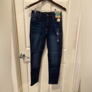 New Aeropostale woman’s high rise jeggings dark wash size8